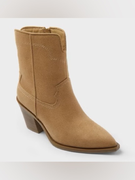 Universal Thread Shoes - NWT Universal Thread Dallas Western Ankle Booties Tan 7.5